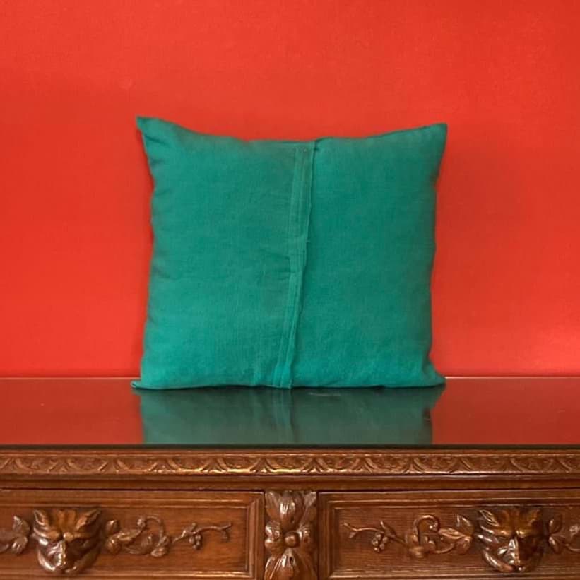 Meksika/Yeşil el dokuma kumaş üzeri,el işlemesi yastık resmi